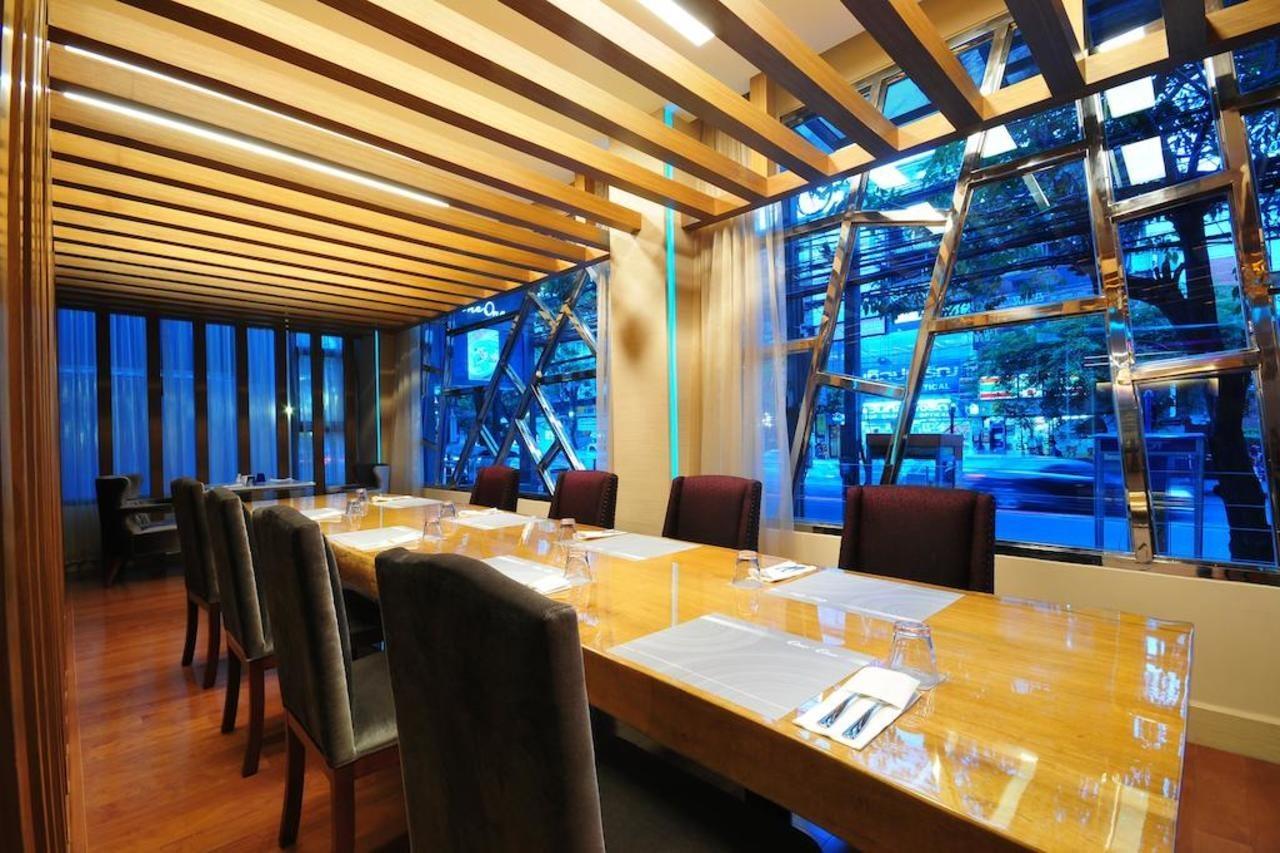 One One Bangkok Hotel Ngoại thất bức ảnh