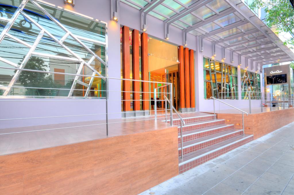 One One Bangkok Hotel Ngoại thất bức ảnh