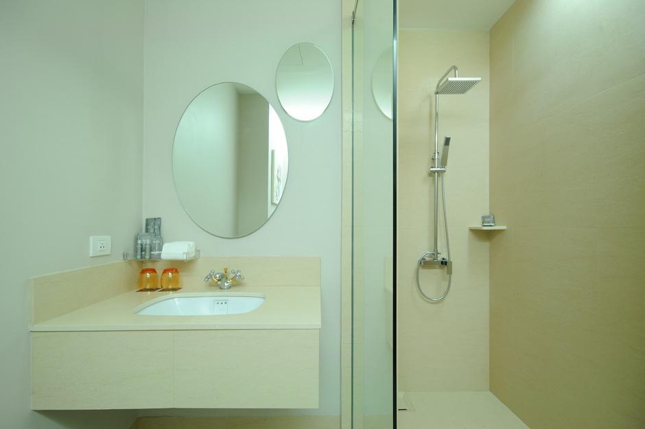 One One Bangkok Hotel Ngoại thất bức ảnh