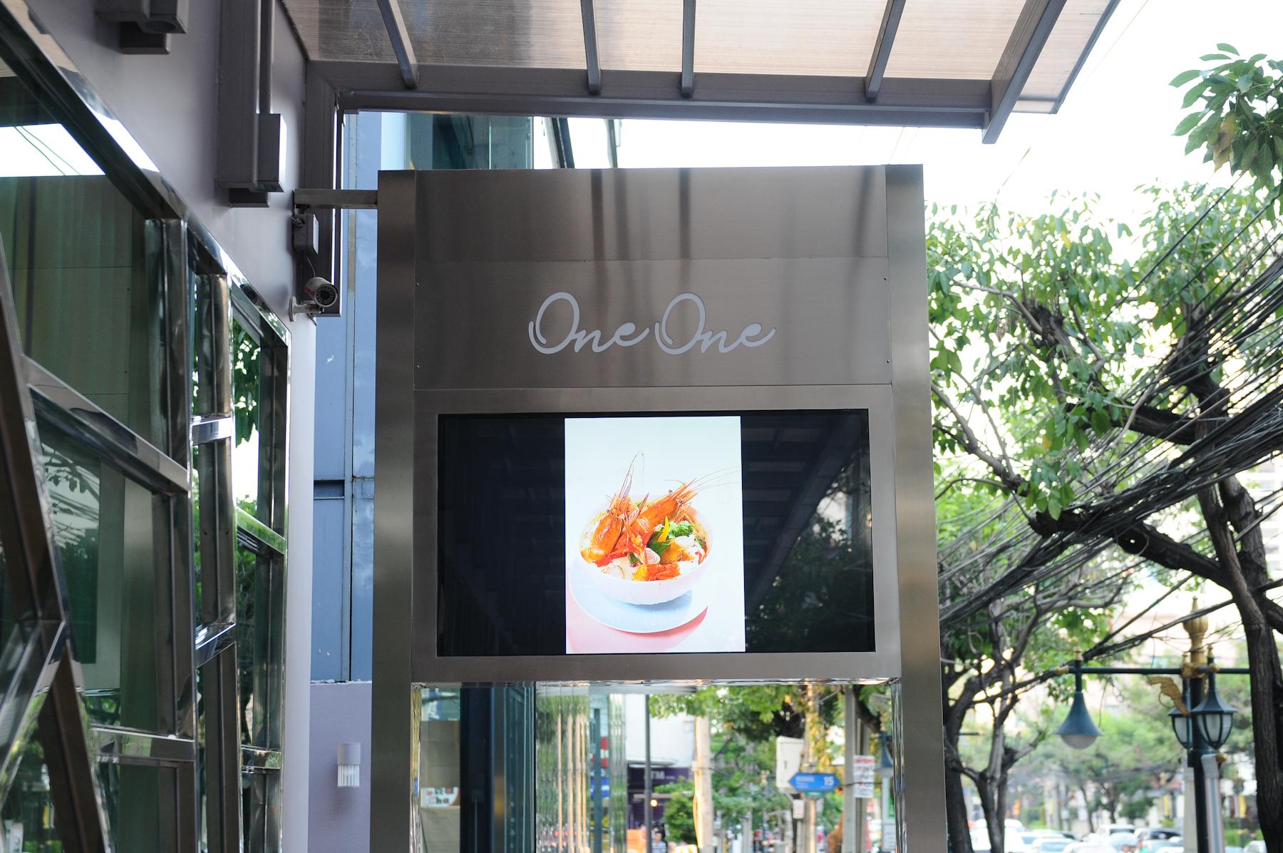 One One Bangkok Hotel Ngoại thất bức ảnh