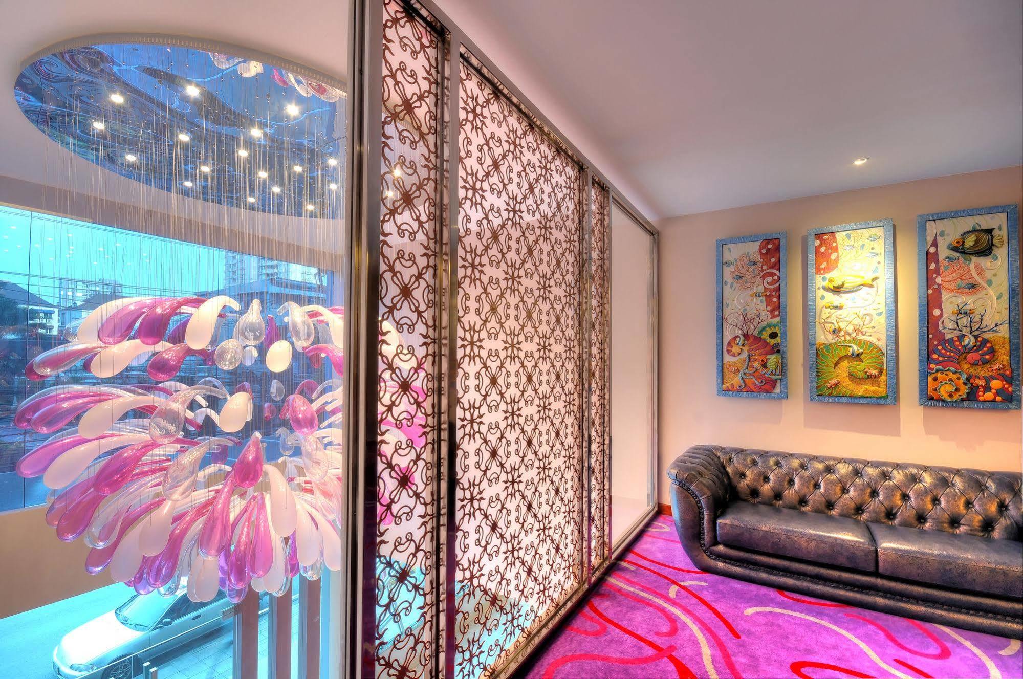 One One Bangkok Hotel Ngoại thất bức ảnh