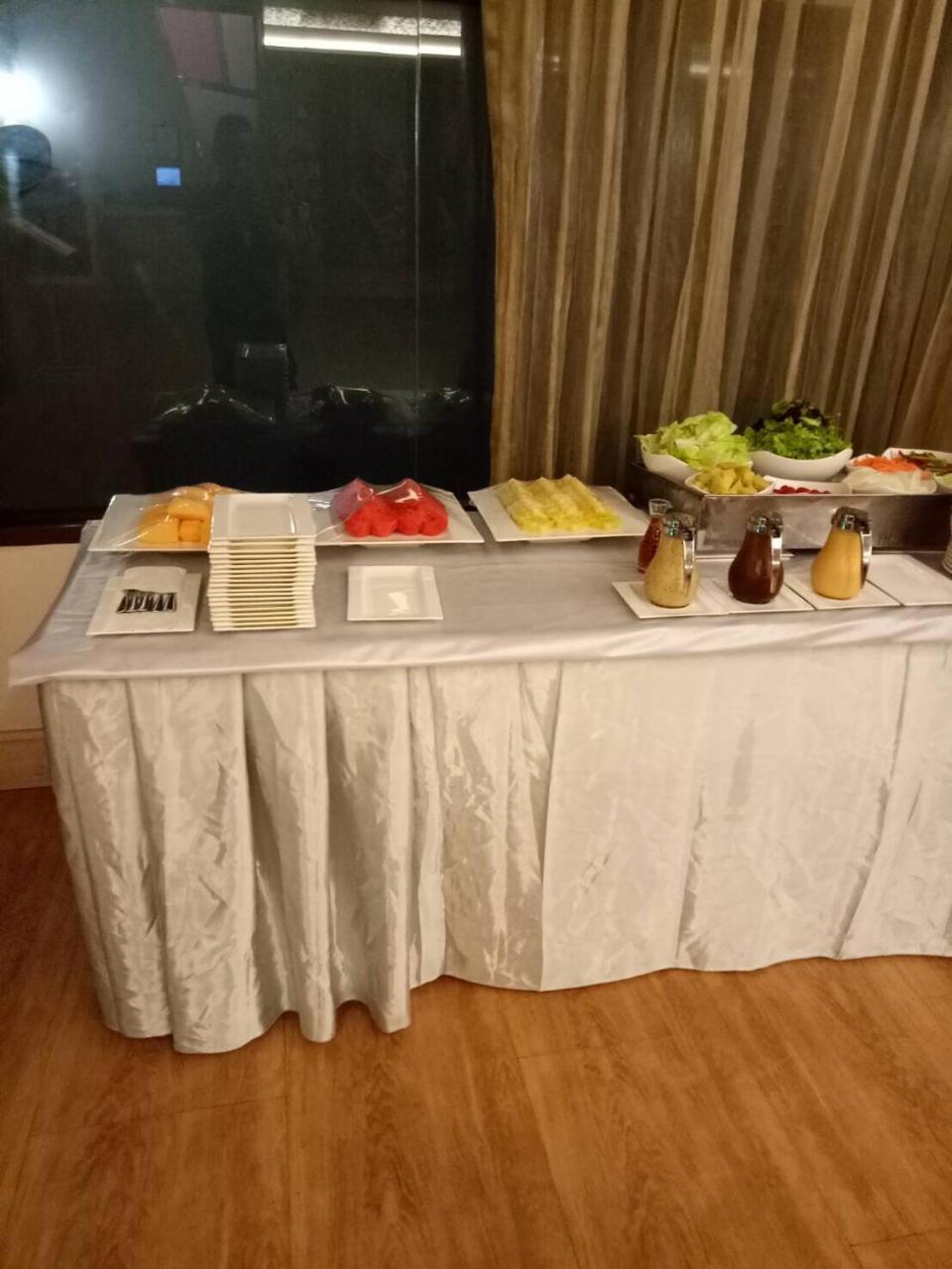 One One Bangkok Hotel Ngoại thất bức ảnh